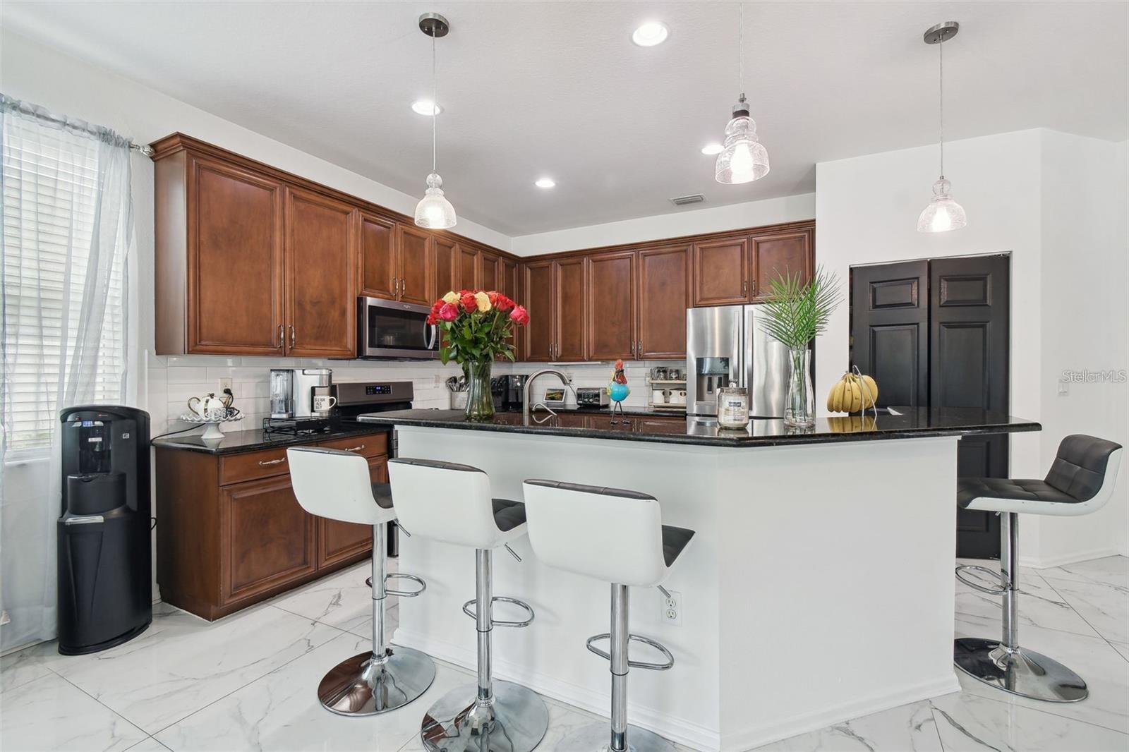 8542 EAGLE BROOK DR — photo 13