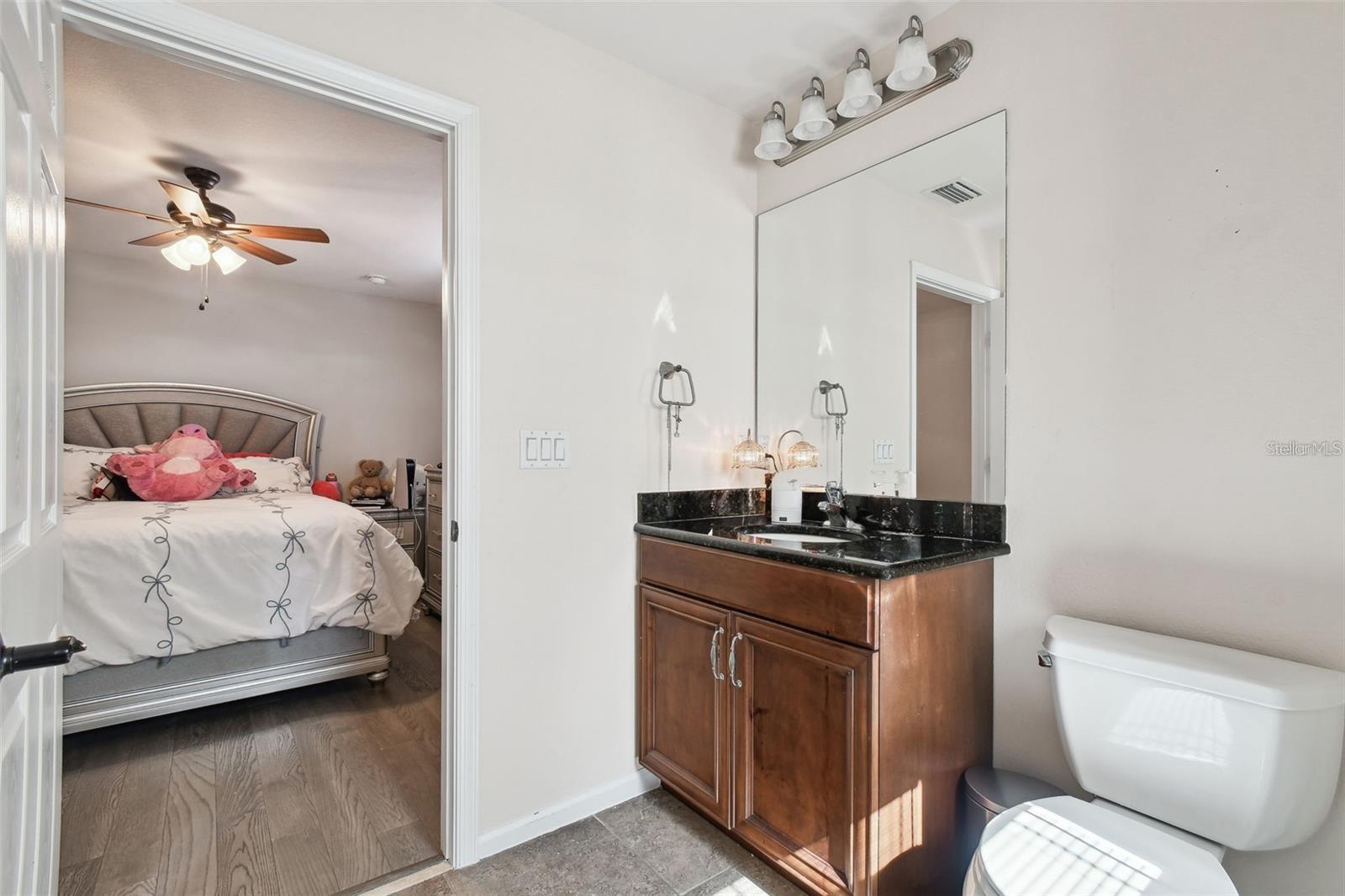 8542 EAGLE BROOK DR — photo 24