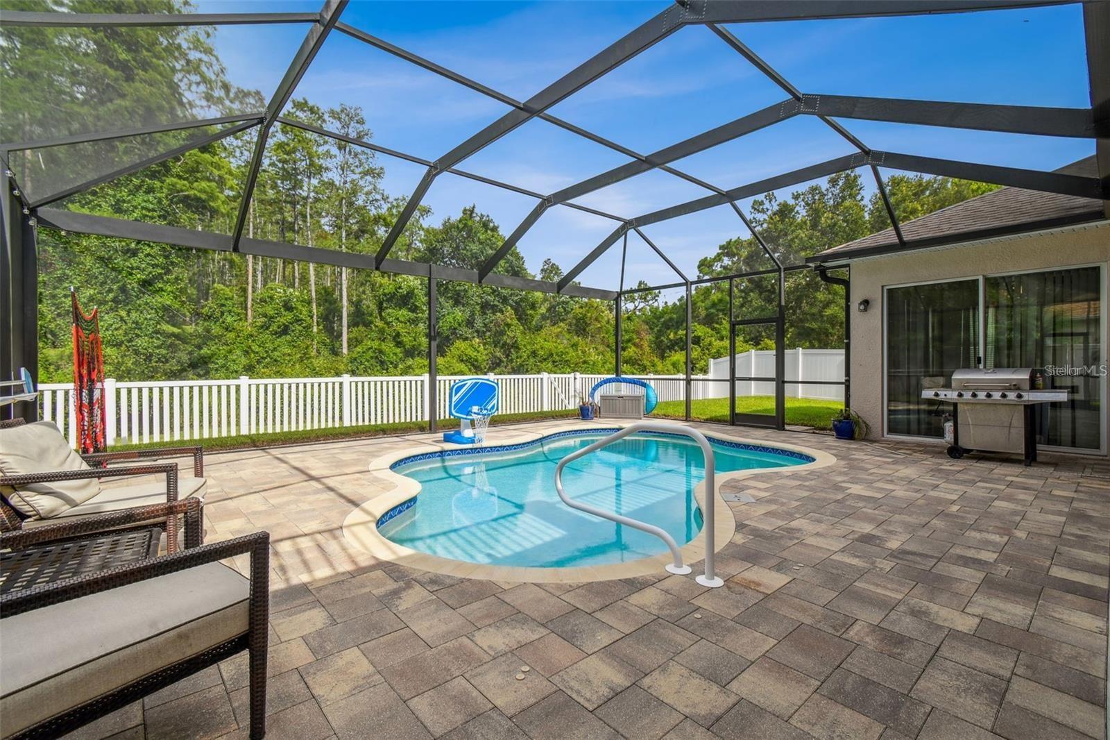 8542 EAGLE BROOK DR — photo 43