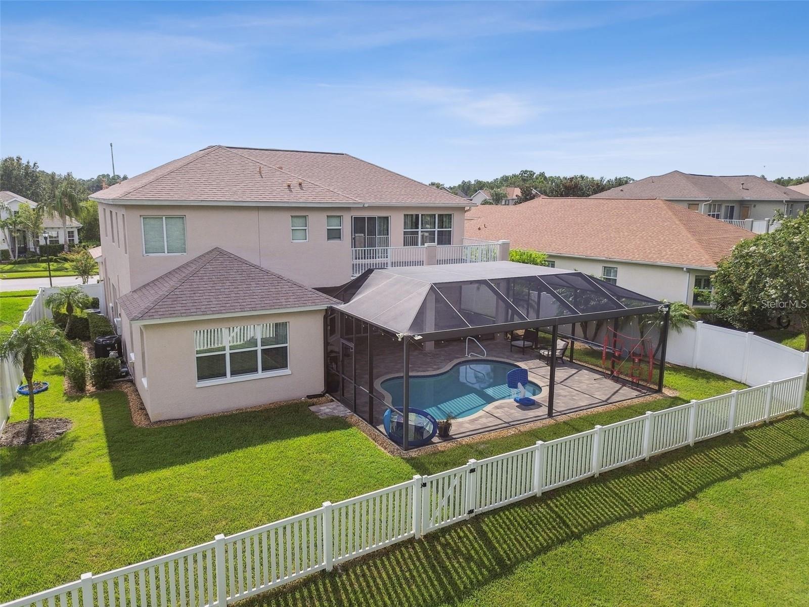 8542 EAGLE BROOK DR — photo 52