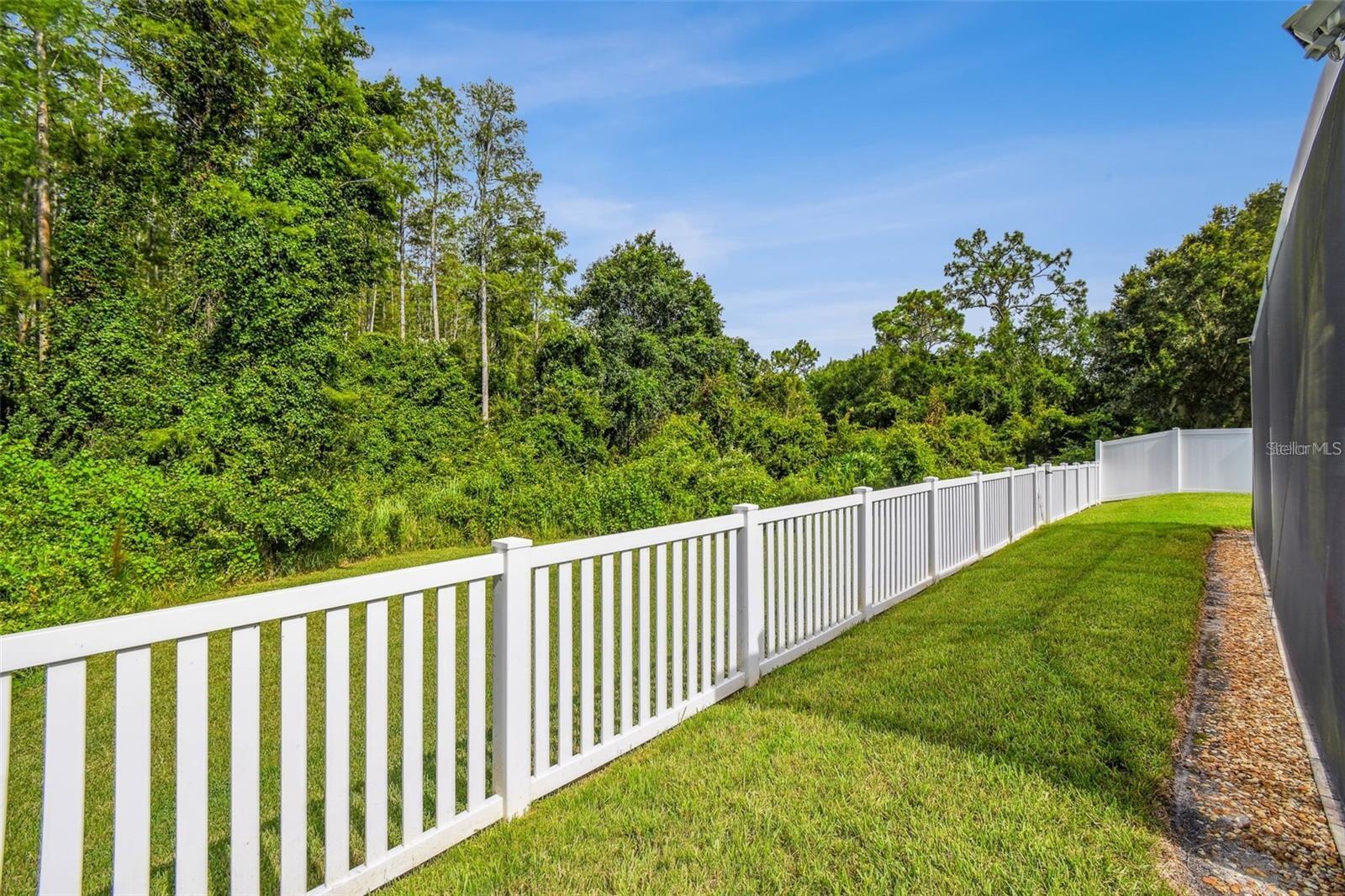 8542 EAGLE BROOK DR — photo 47