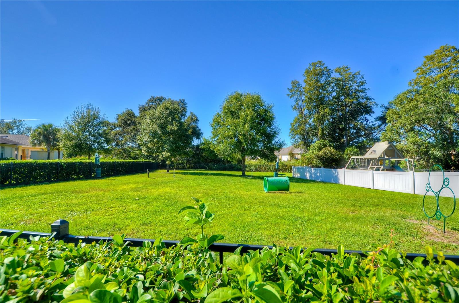 6806 MUNCASTER CT — photo 48
