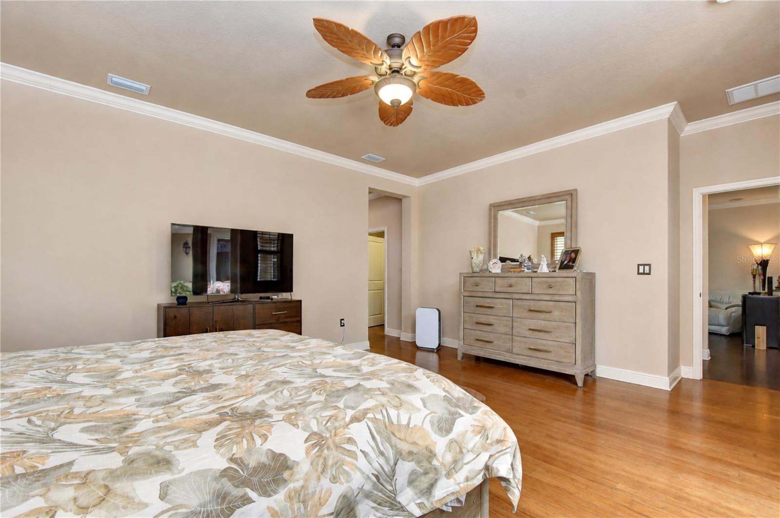 6806 MUNCASTER CT — photo 29