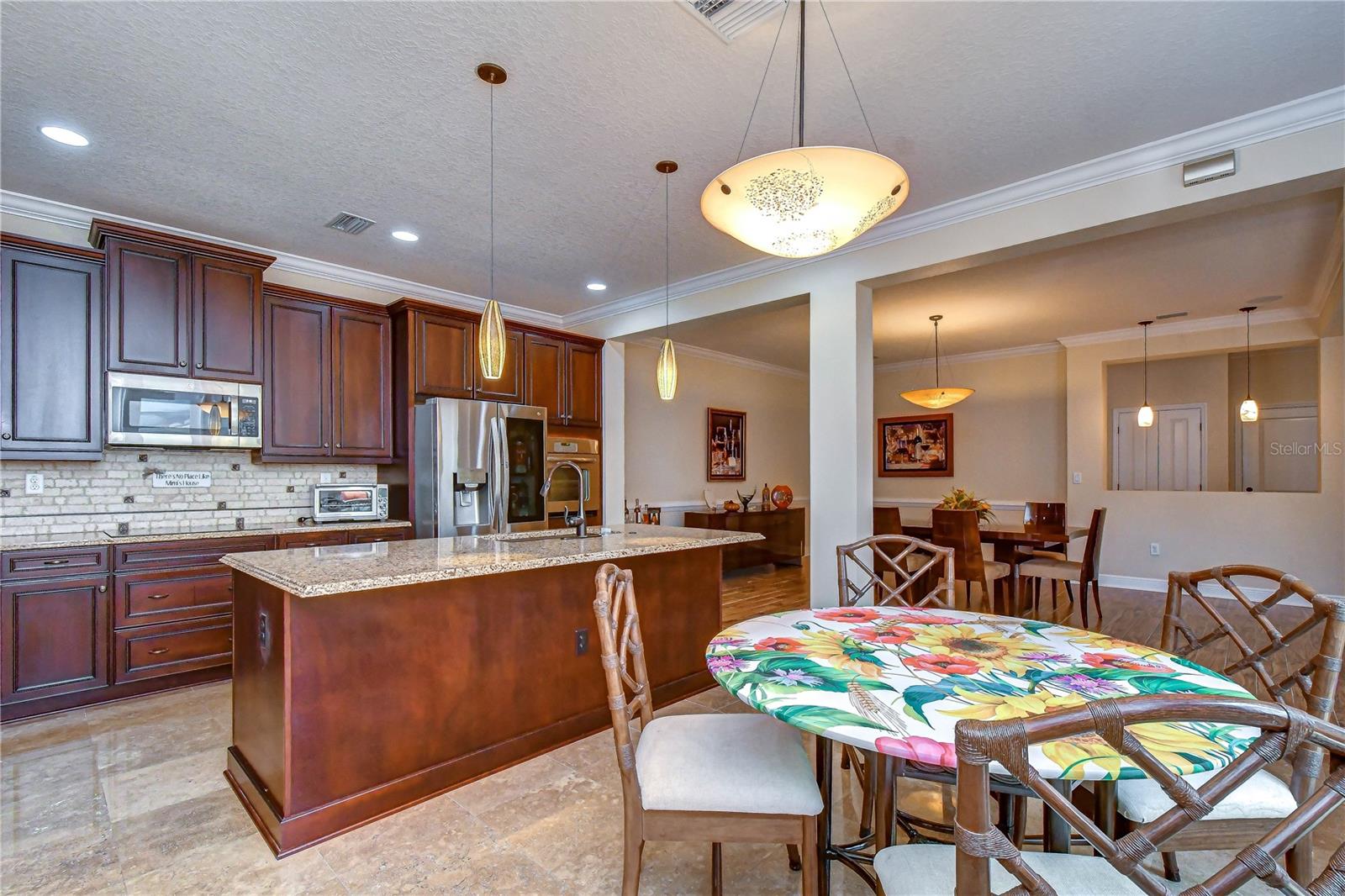 6806 MUNCASTER CT — photo 16