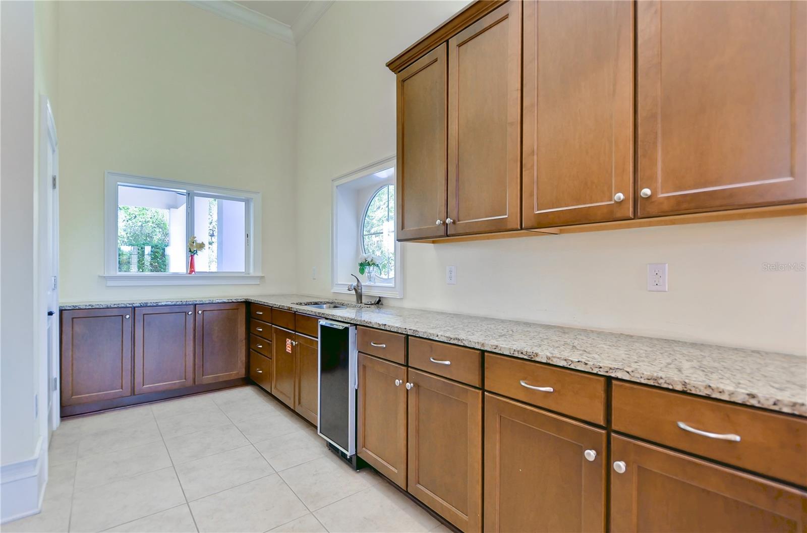 6806 MUNCASTER CT — photo 61