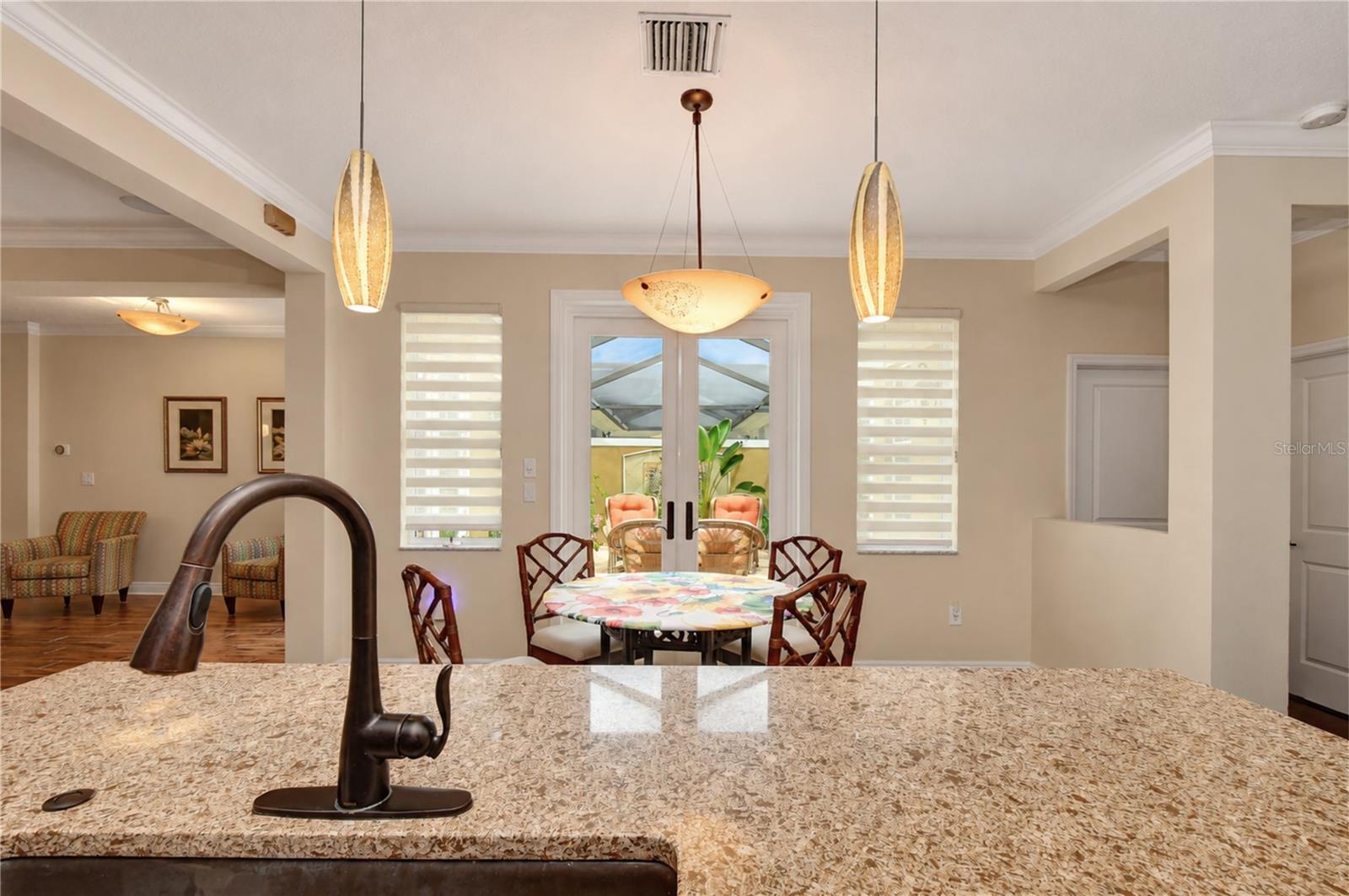 6806 MUNCASTER CT — photo 14