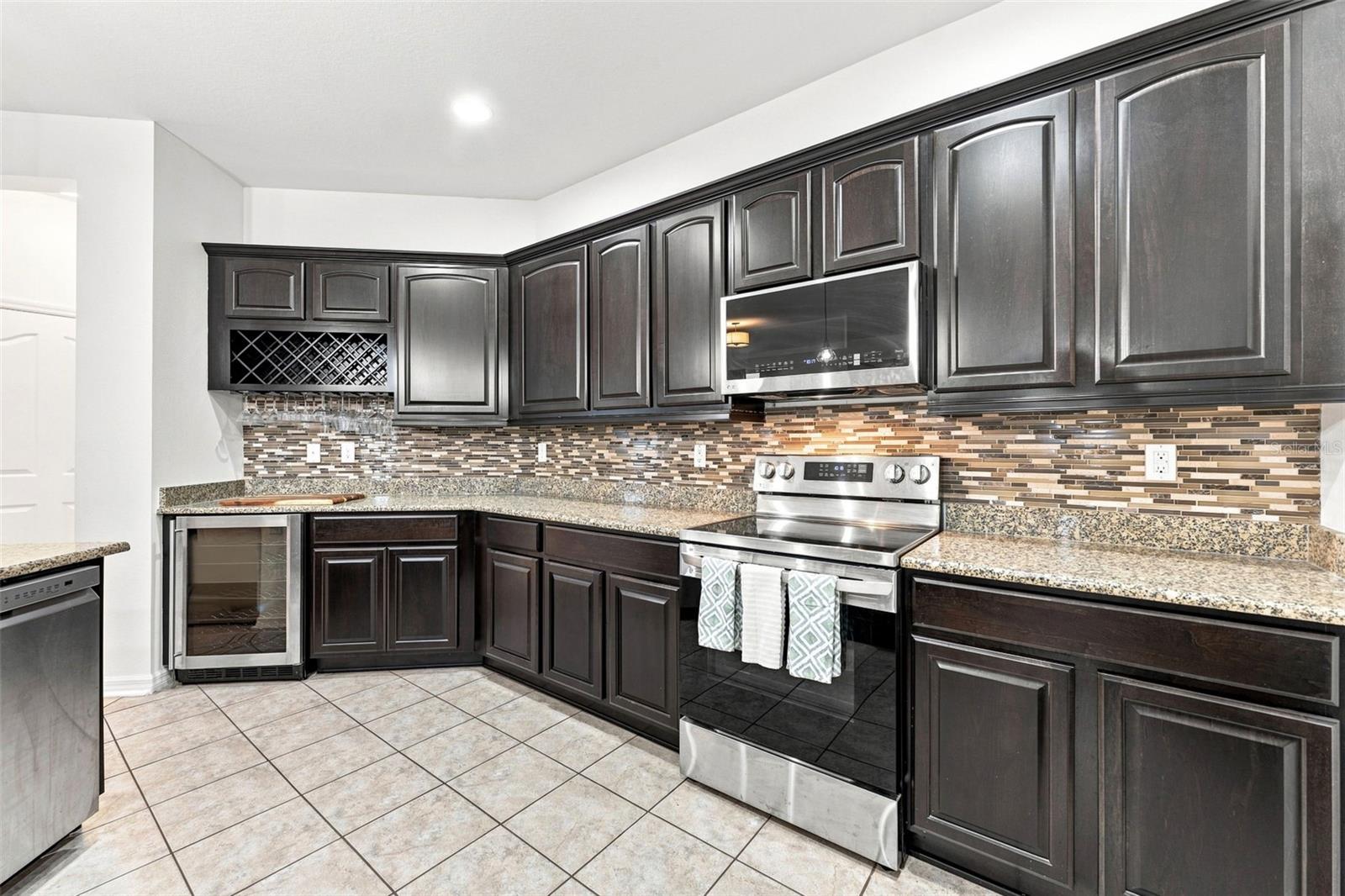 14311 ROMEO BLVD — photo 9