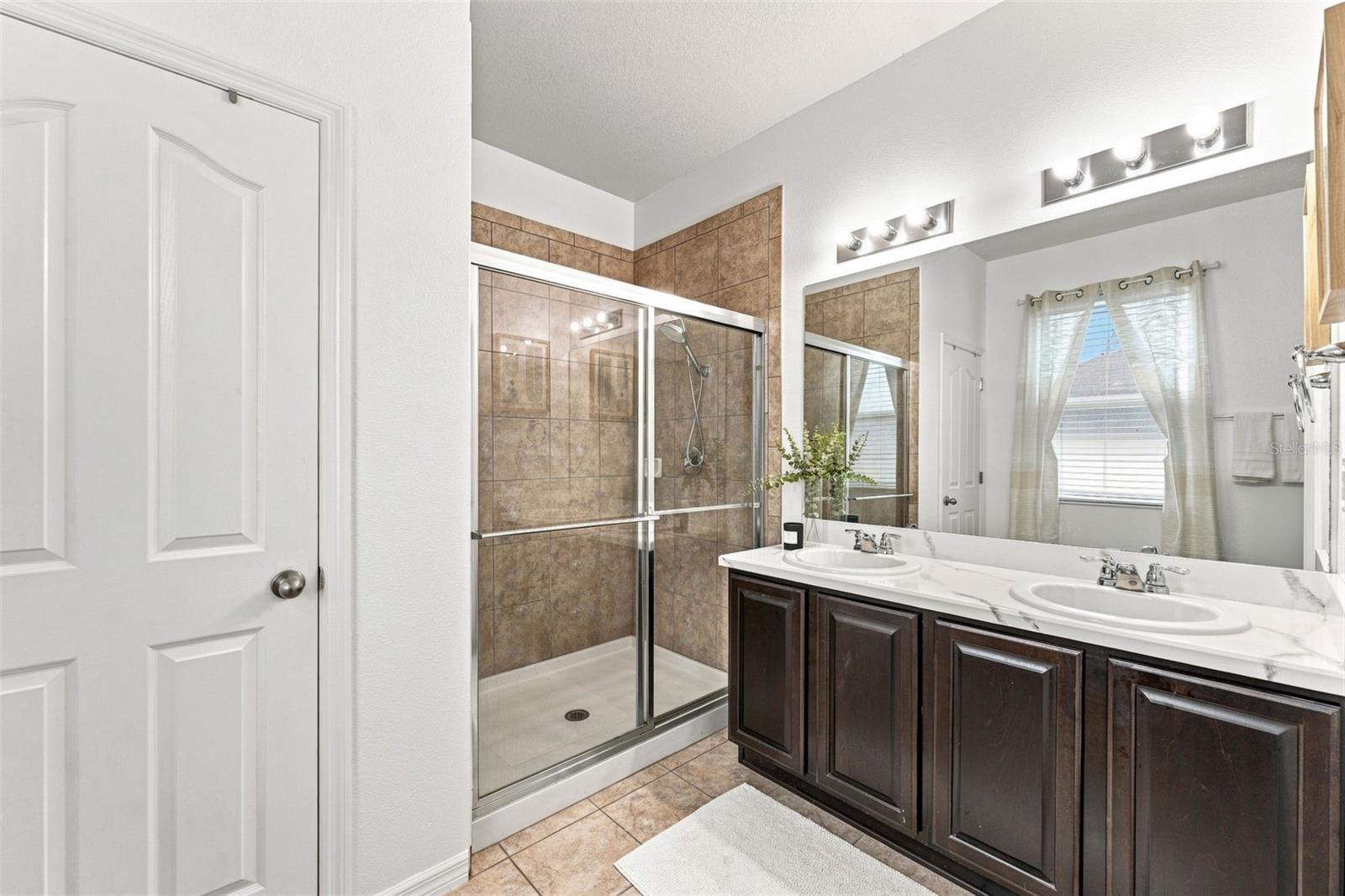 14311 ROMEO BLVD — photo 12