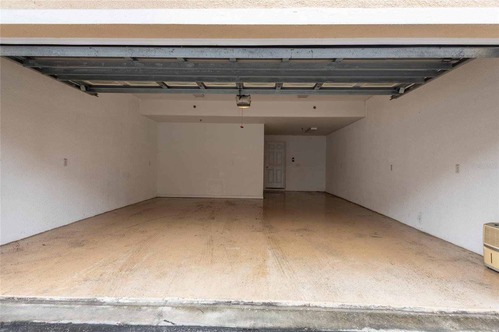 21019 SUNPOINT WAY #102 — photo 37