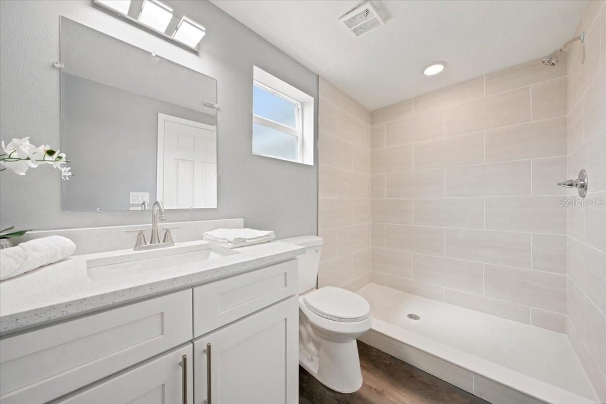 2919 E 19TH AVE — photo 22