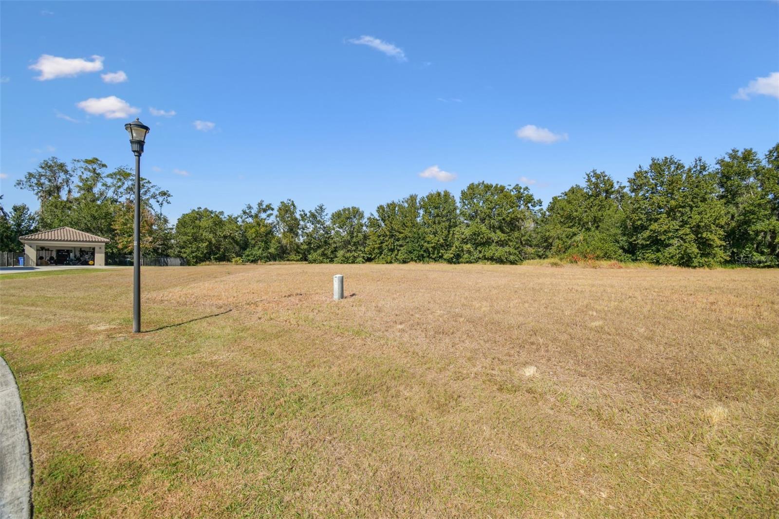 420 HAWK TALON DR — photo 31