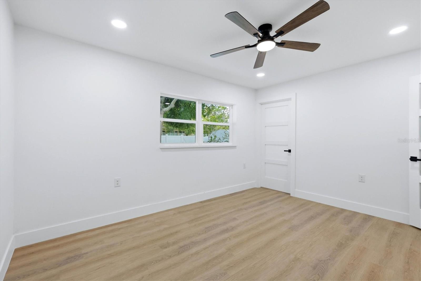 4420 W BAY COURT AVE — photo 15