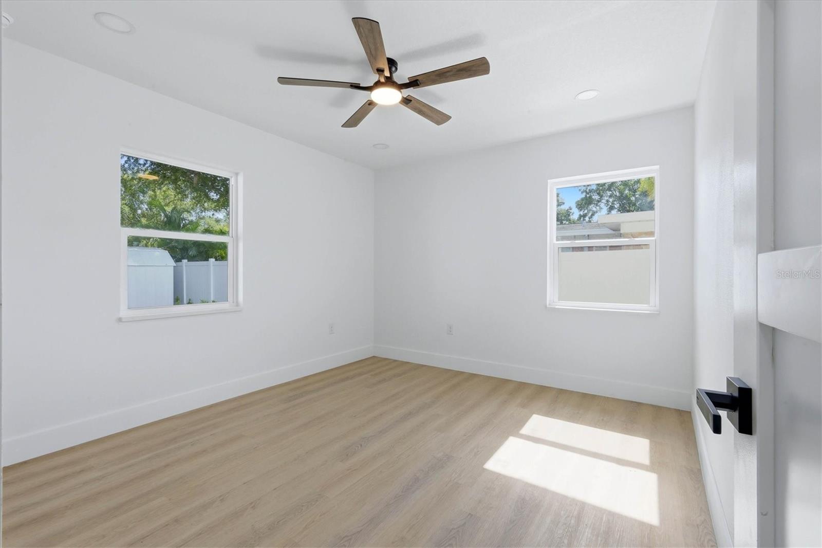 4420 W BAY COURT AVE — photo 19
