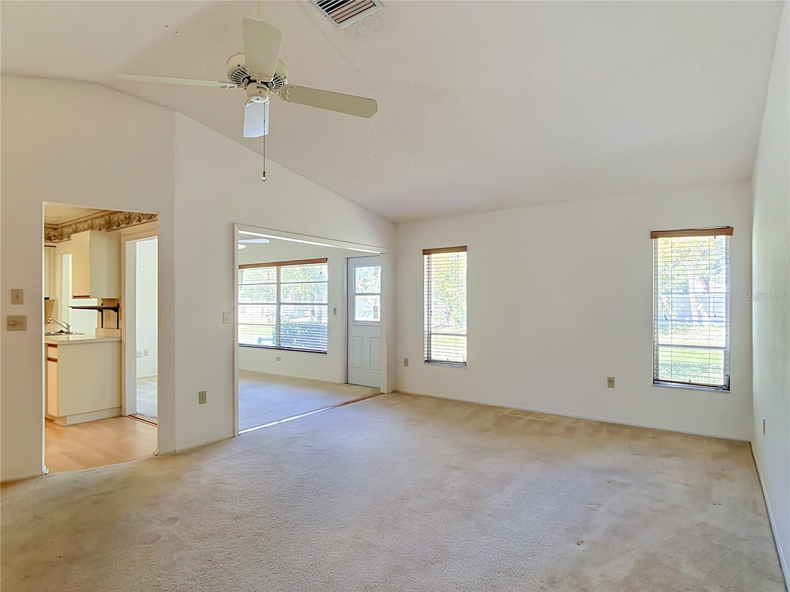 665 FOXWOOD BLVD #665 — photo 18