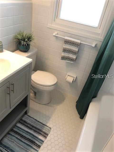 2220 5TH AVE N — photo 14