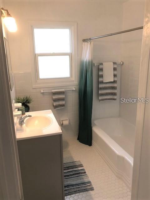 2220 5TH AVE N — photo 15