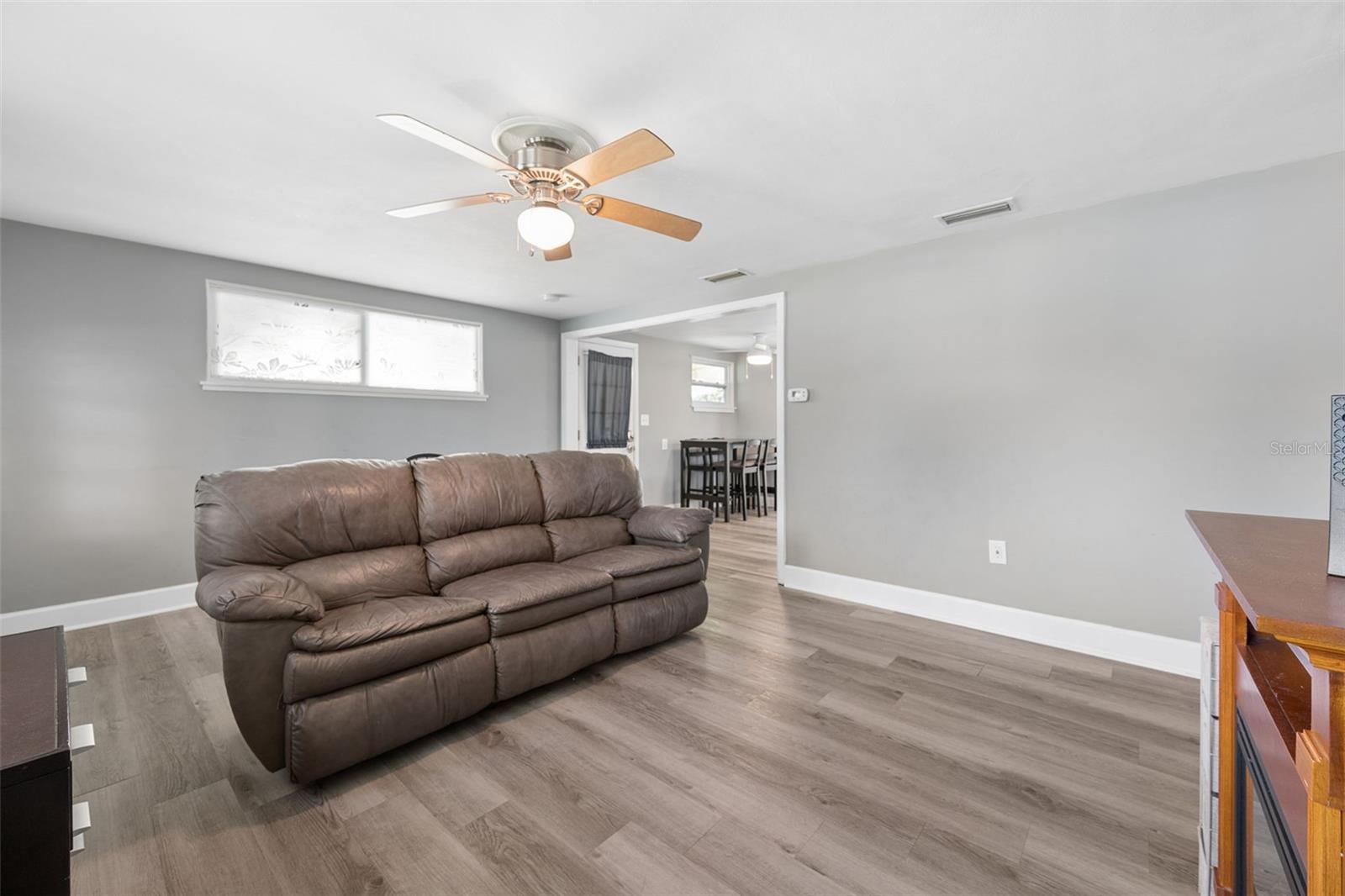 629 LEXINGTON ST — photo 19