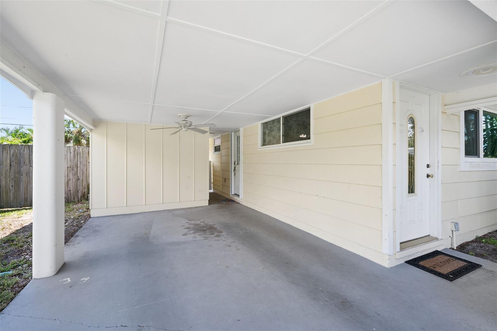 629 LEXINGTON ST — photo 12