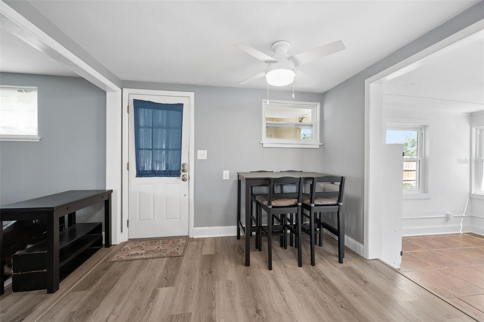 629 LEXINGTON ST — photo 24