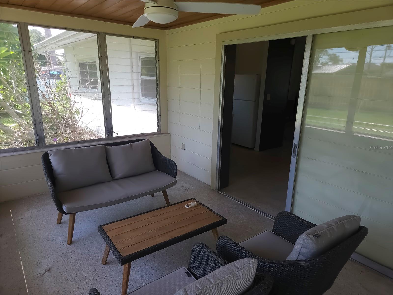 304 SHORE RD — photo 13