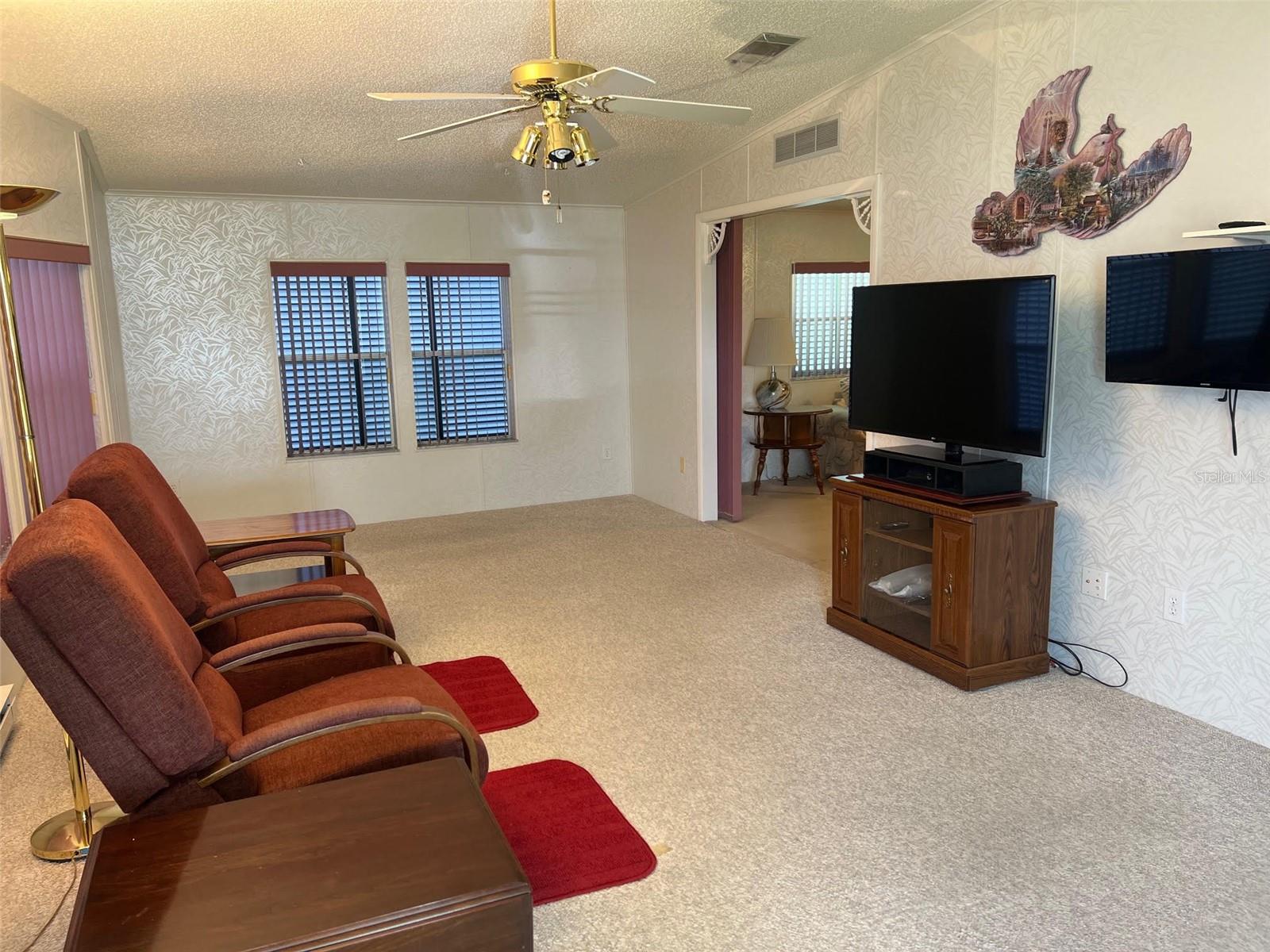 1 THATCH PALM ST W — photo 16