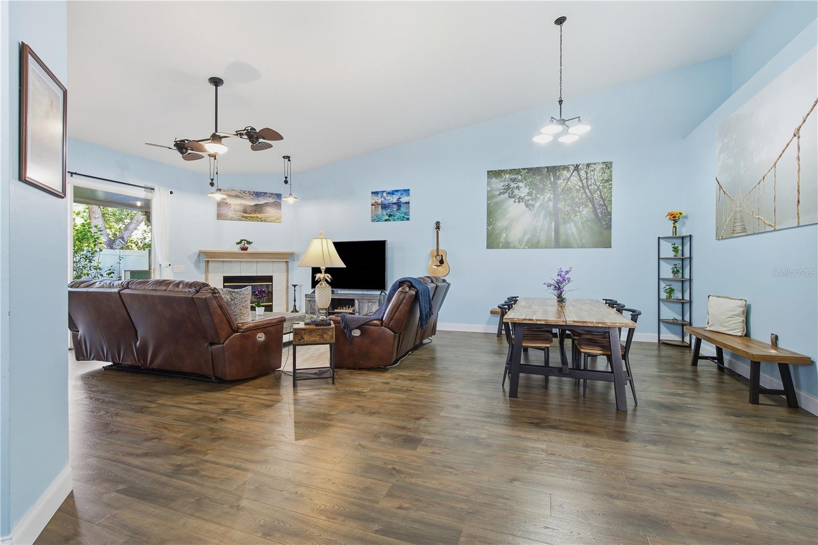1725 ARABIAN LN — photo 4