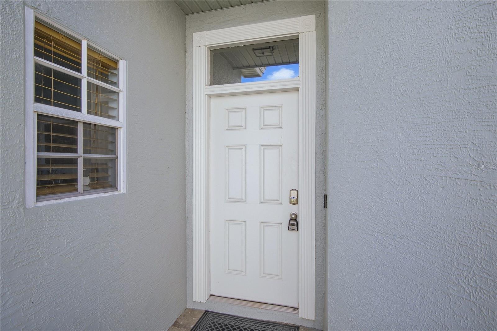 1725 ARABIAN LN — photo 3