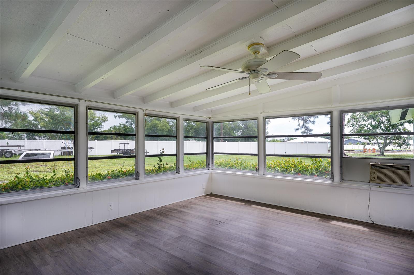 1225 CASABELLA DR — photo 22