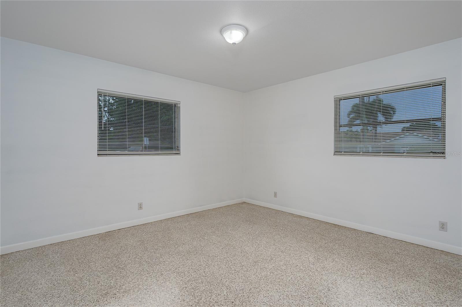 1225 CASABELLA DR — photo 18
