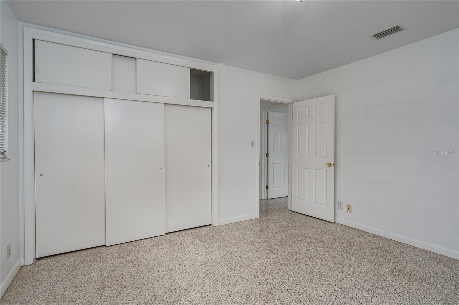 1225 CASABELLA DR — photo 16