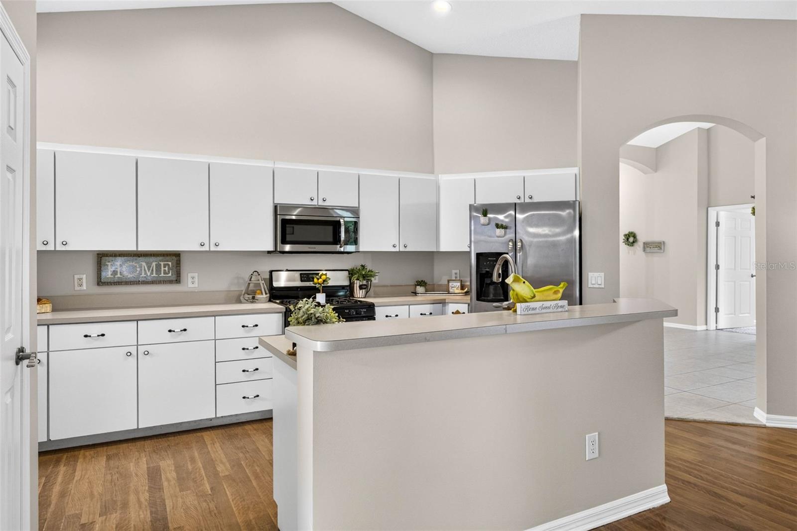 9603 BIRNAMWOOD ST — photo 11