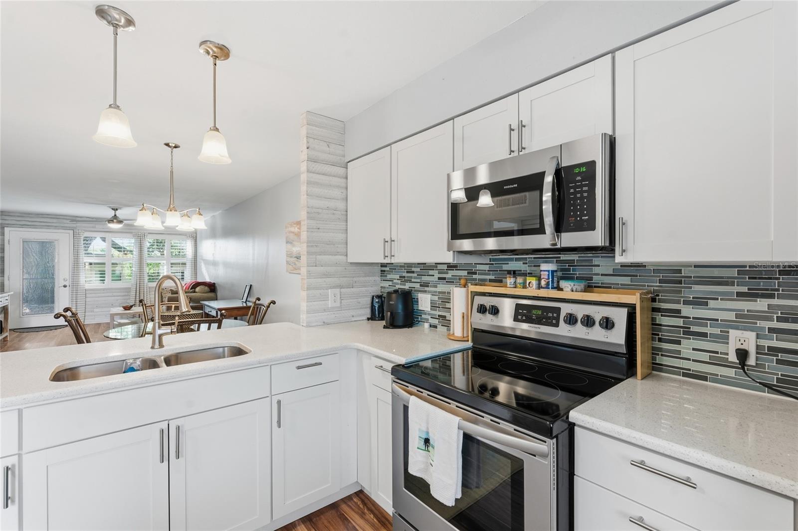 2935 FEATHER DR #65-D — photo 4