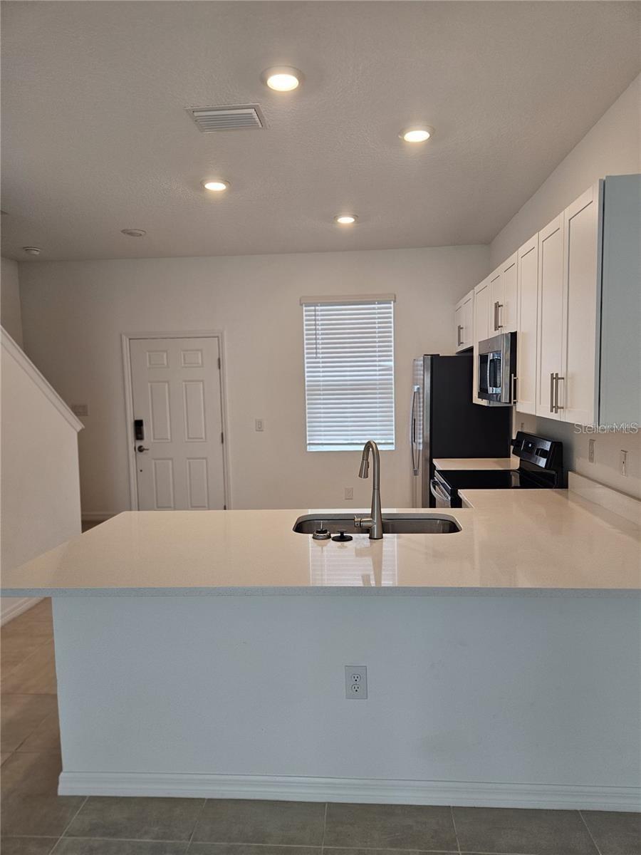 8520 DAYBREAK ST — photo 7