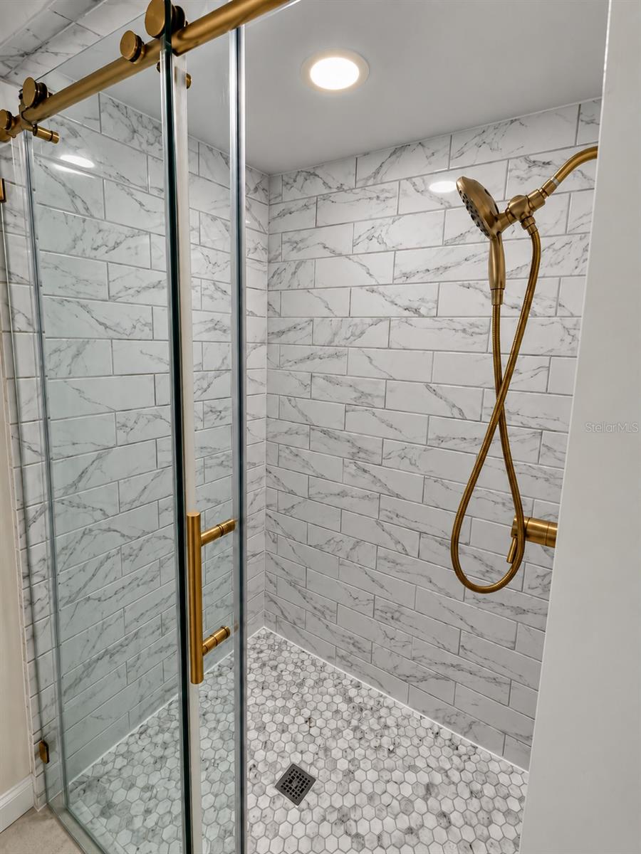 5699 WESTWIND LN — photo 9