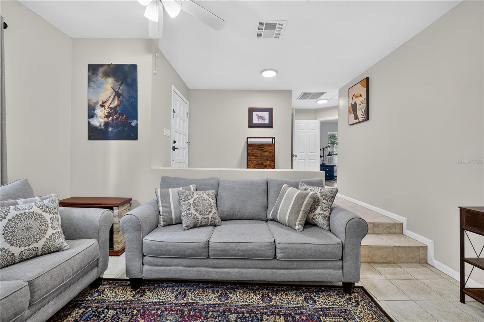 317 W COMANCHE AVE — photo 6