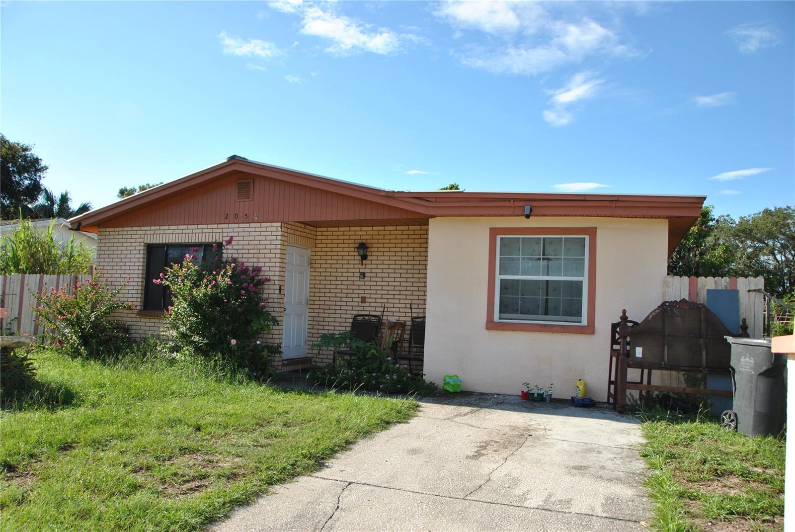 2056 BALFOUR CIR — photo 2