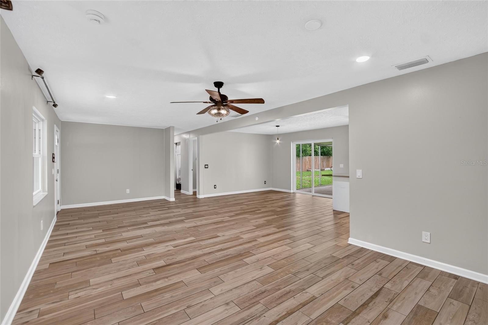 1905 BRYAN RD — photo 14