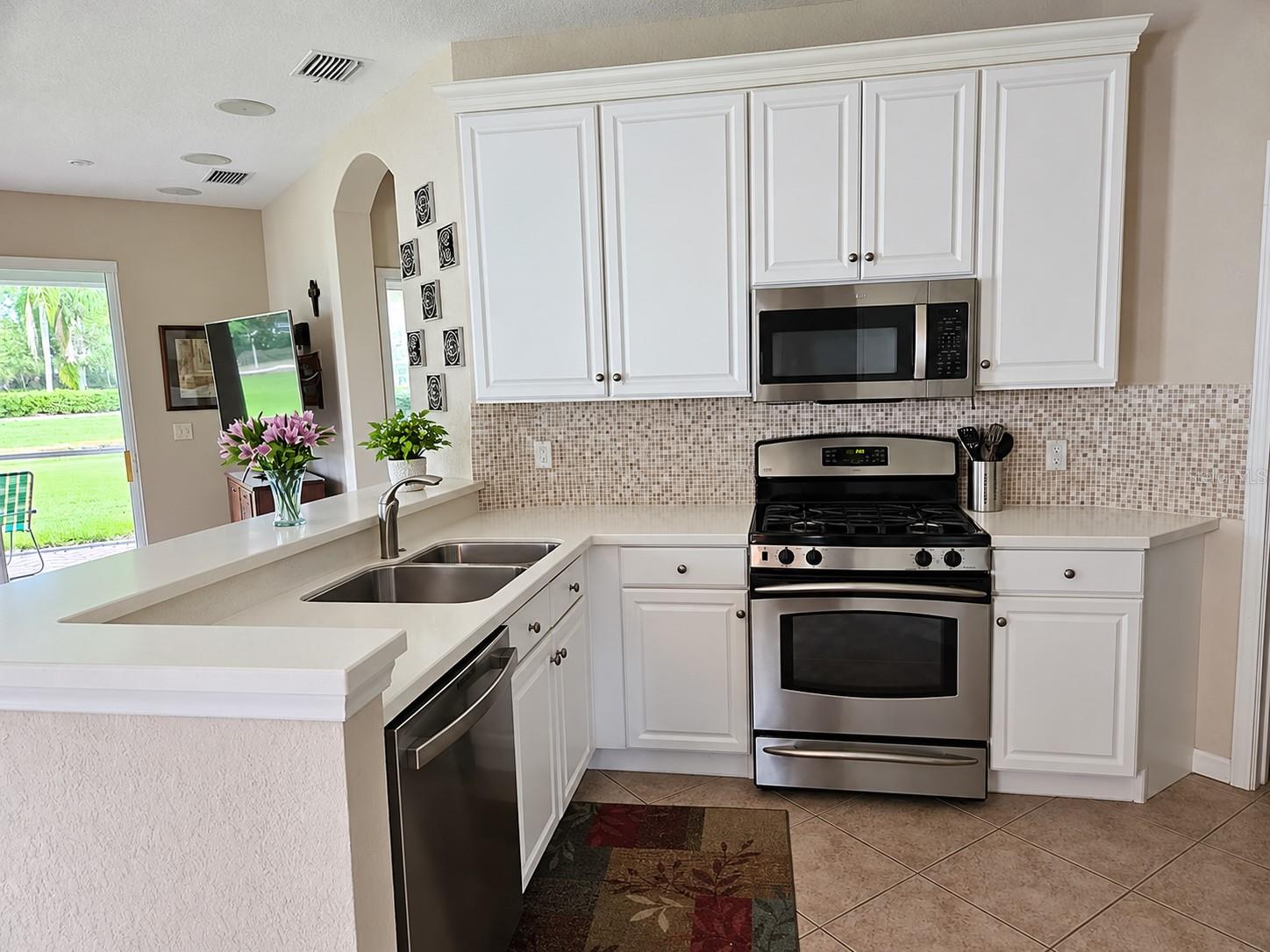 1215 LYNDHURST GREENS DR #.000 — photo 13