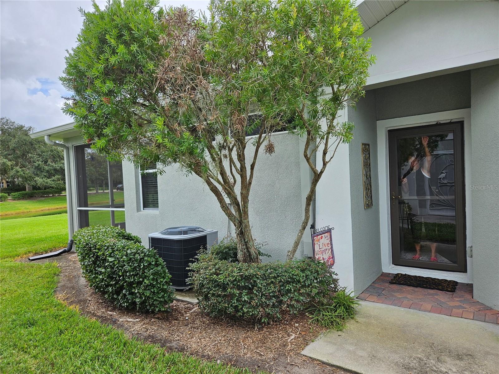 1215 LYNDHURST GREENS DR #.000 — photo 5