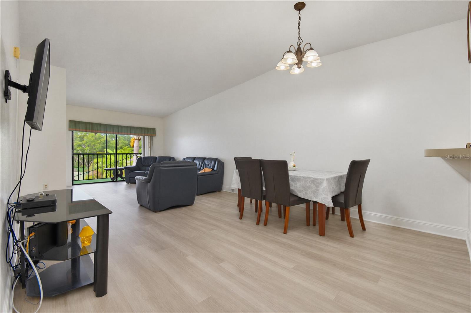 2440 WINDING CREEK BLVD #307 — photo 15