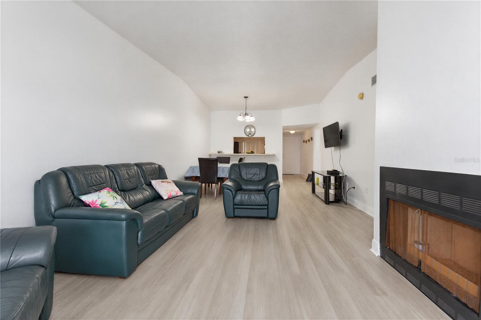 2440 WINDING CREEK BLVD #307 — photo 17