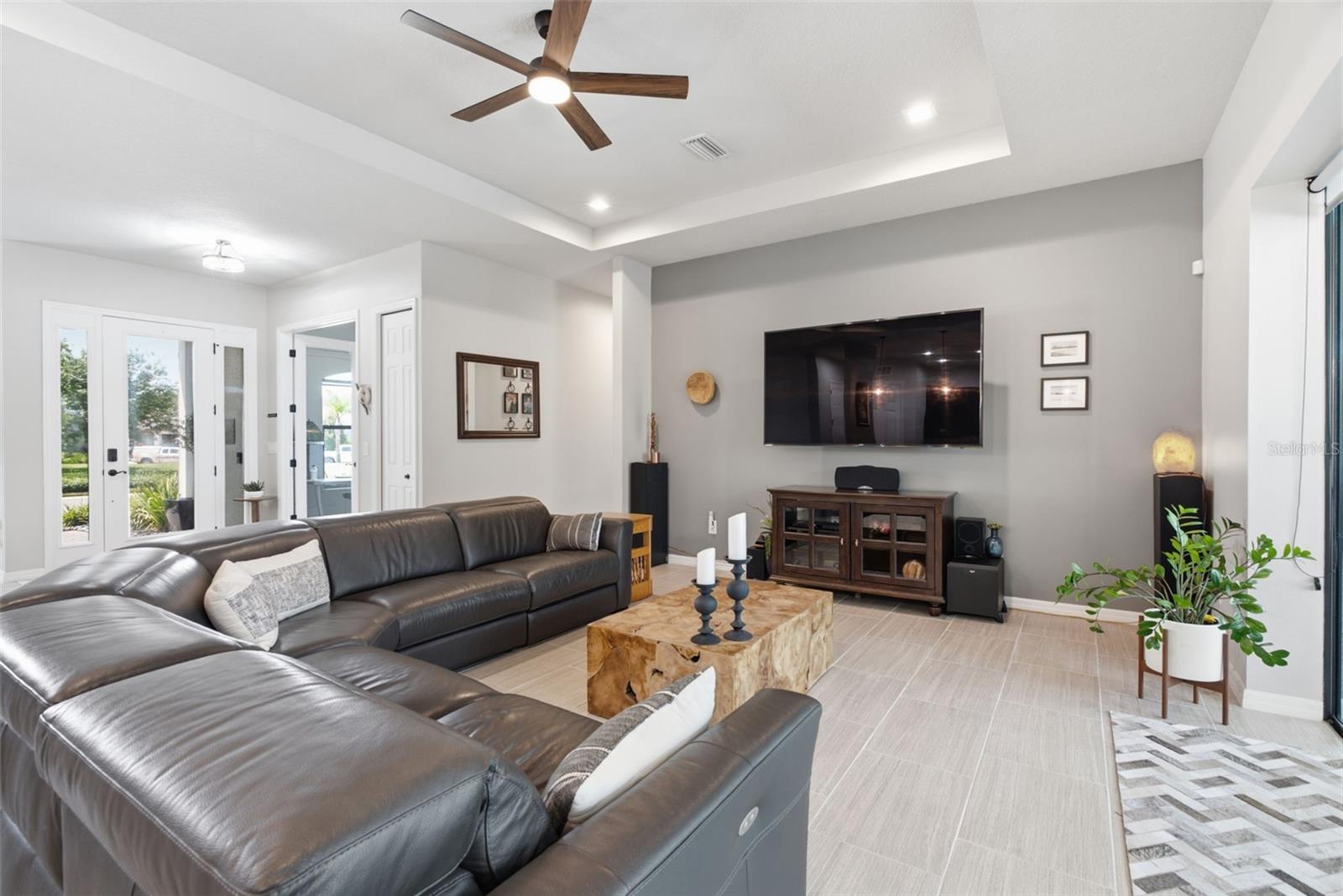 807 ALANDRA LN — photo 9