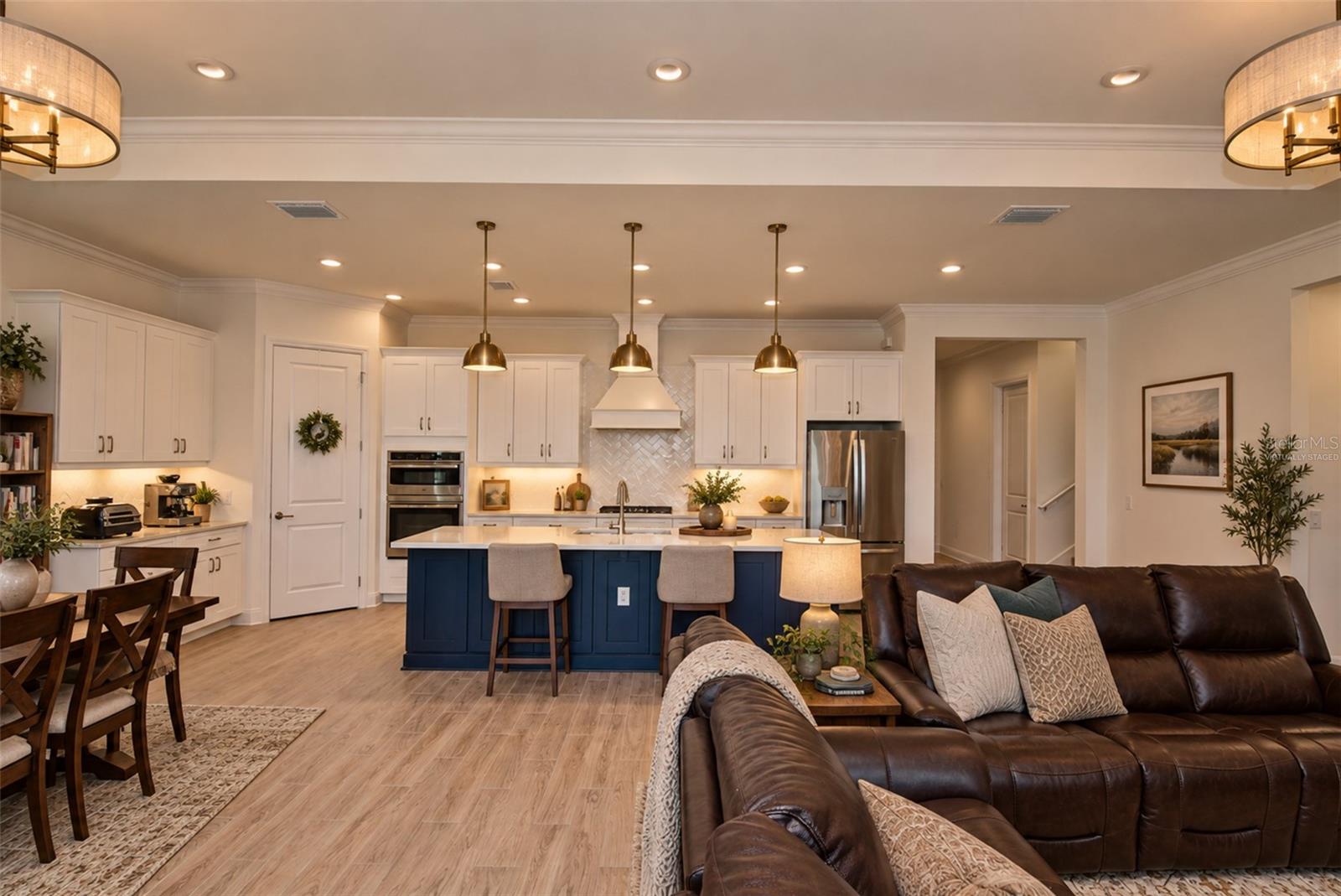 437 ALBERATA WAY — photo 7