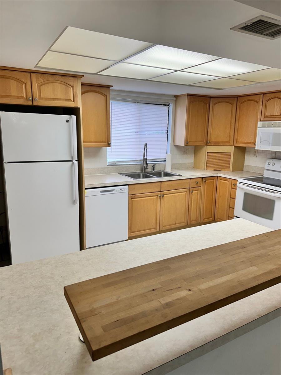 10775 VILLAGE CLUB CIR N #101 — photo 6