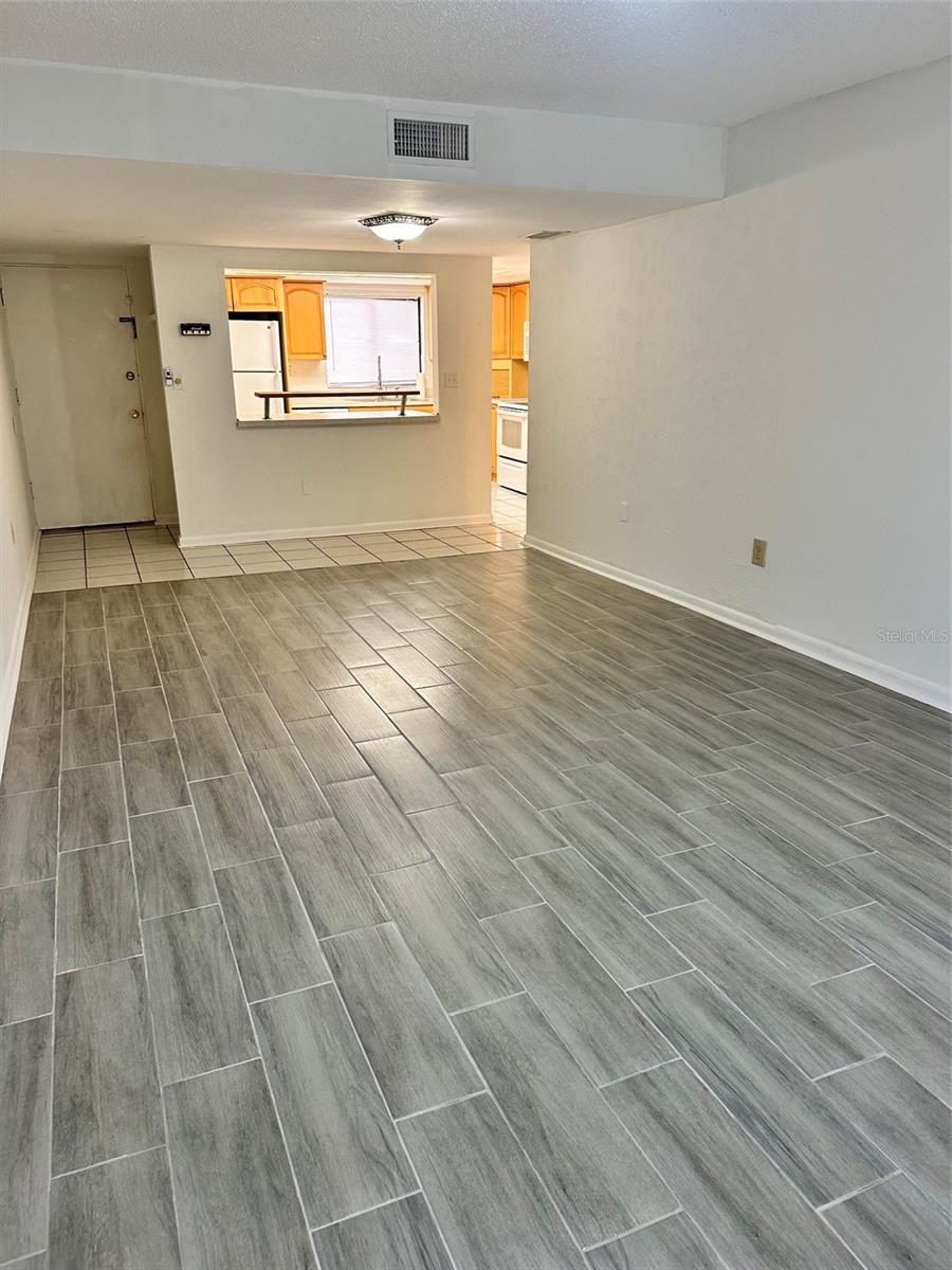 10775 VILLAGE CLUB CIR N #101 — photo 4