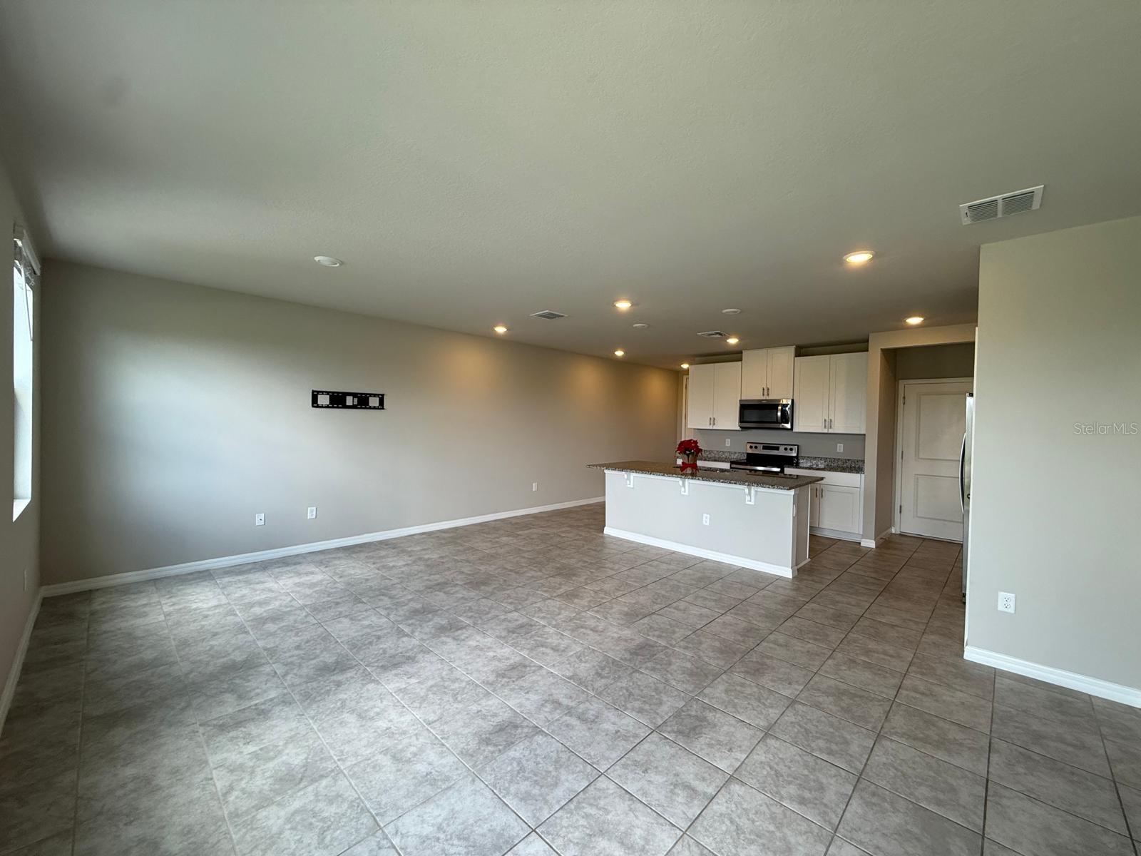 7627 MOMENTUM PKWY — photo 10
