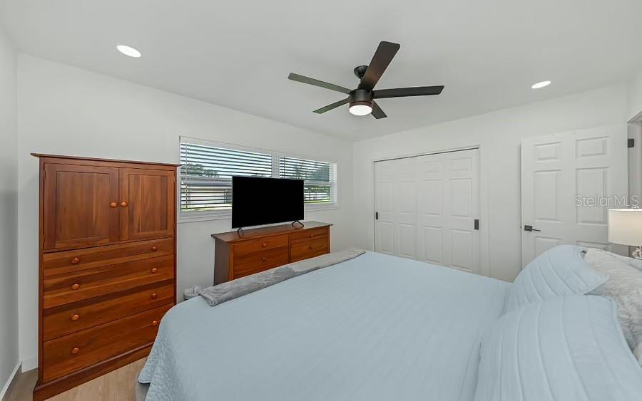1579 ELIZABETH LN — photo 6