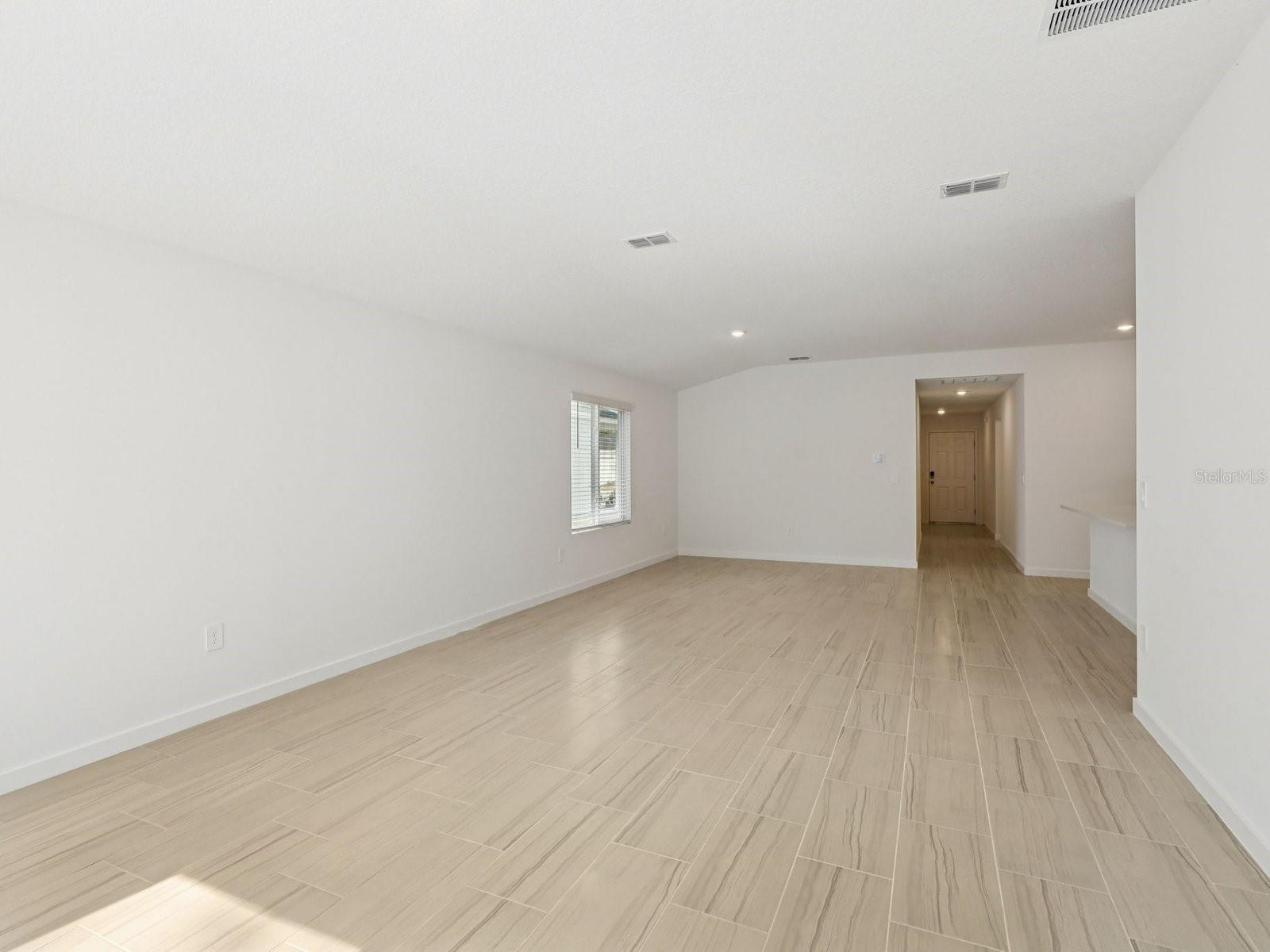 124 WANDERING CREEK WAY — photo 5