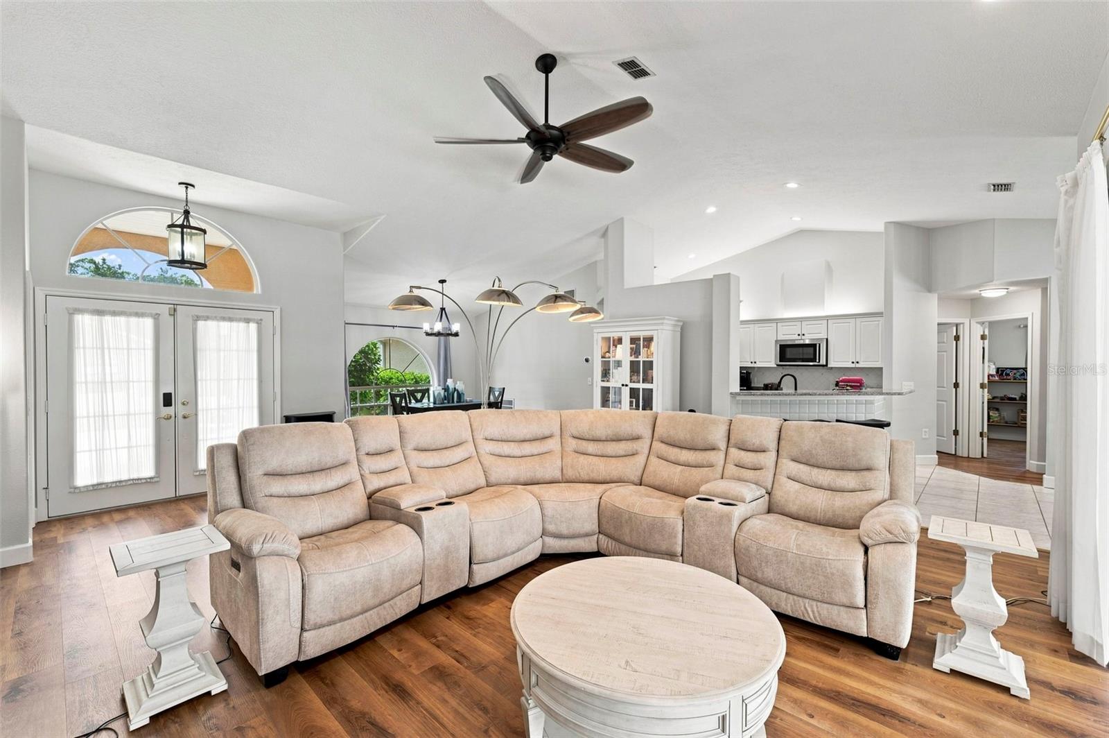 9715 HERMOSILLO DR — photo 13