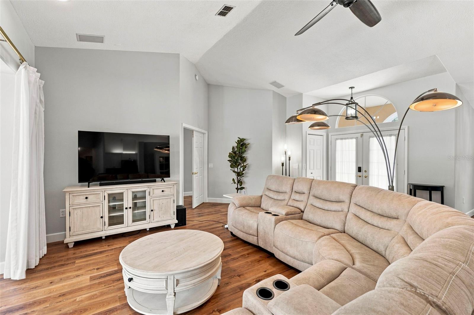9715 HERMOSILLO DR — photo 12